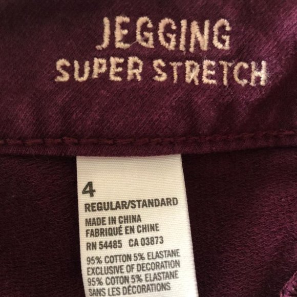 American Eagle, Size 4, low-Rise, Super Stretch Jegging, Color: grape purple - Picture 6 of 12